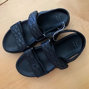 NWT A NEW DAY Ruthie Black Strappy Sandals Size 7